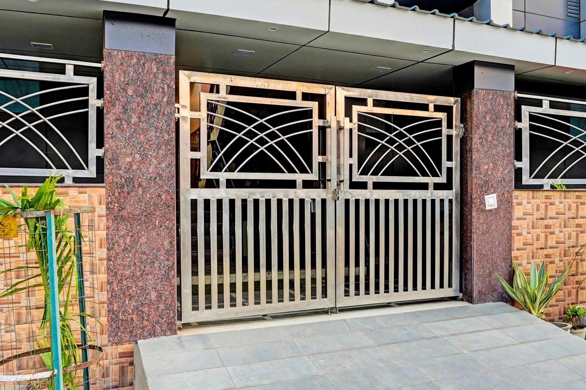 Hotel O Greno House Near Pvr Ansal Plaza เกรทเตอร์นอยดา ภายนอก รูปภาพ