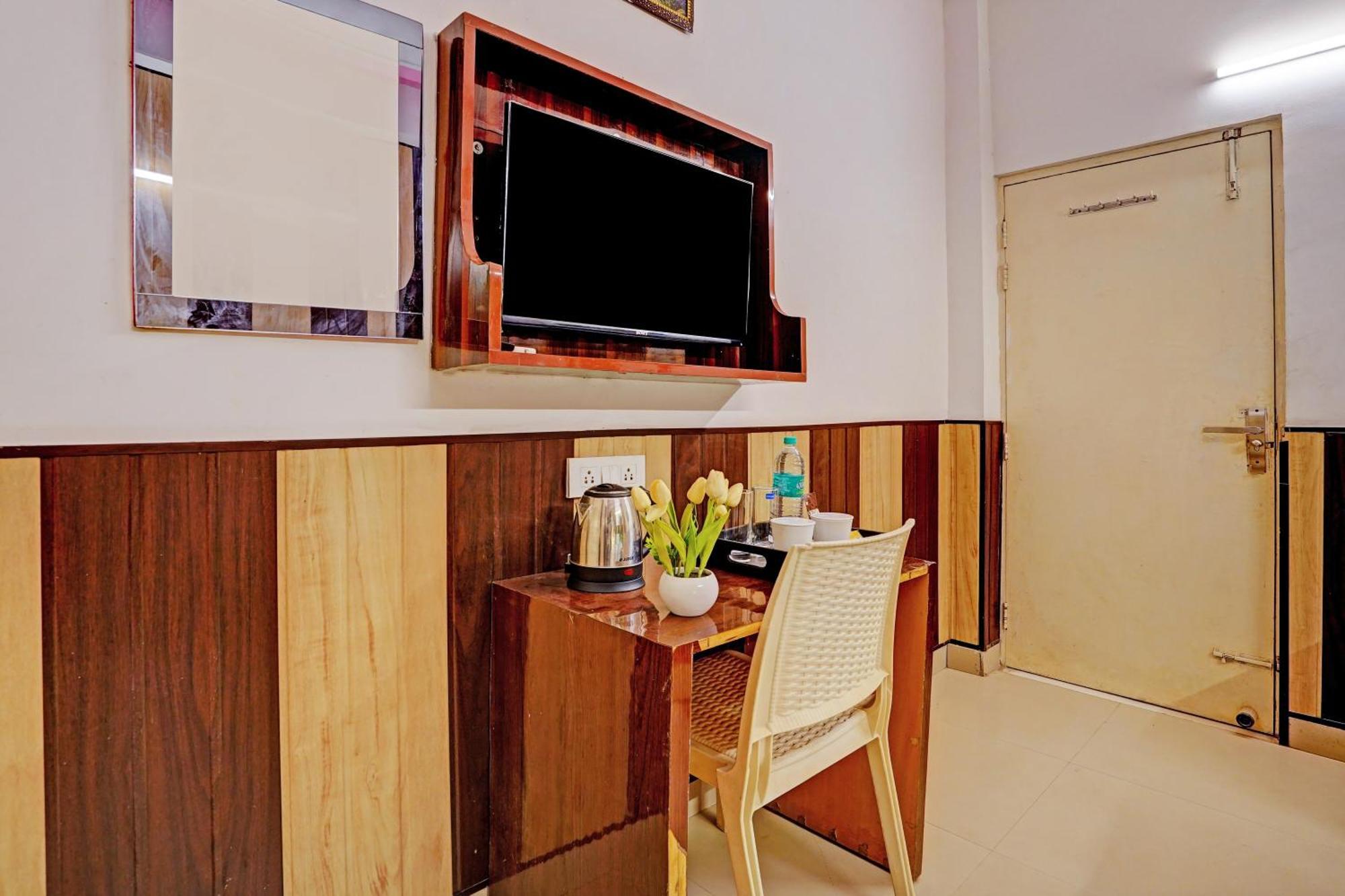 Hotel O Greno House Near Pvr Ansal Plaza เกรทเตอร์นอยดา ภายนอก รูปภาพ