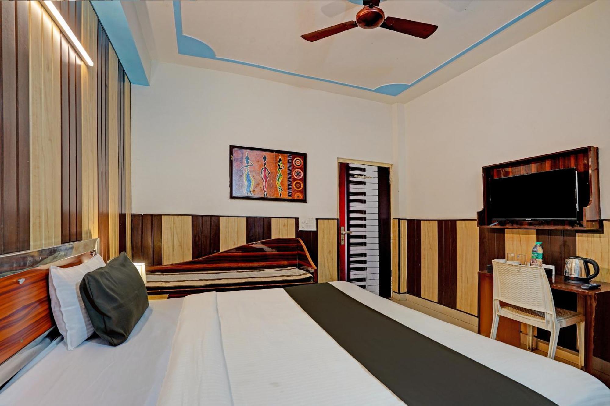 Hotel O Greno House Near Pvr Ansal Plaza เกรทเตอร์นอยดา ภายนอก รูปภาพ