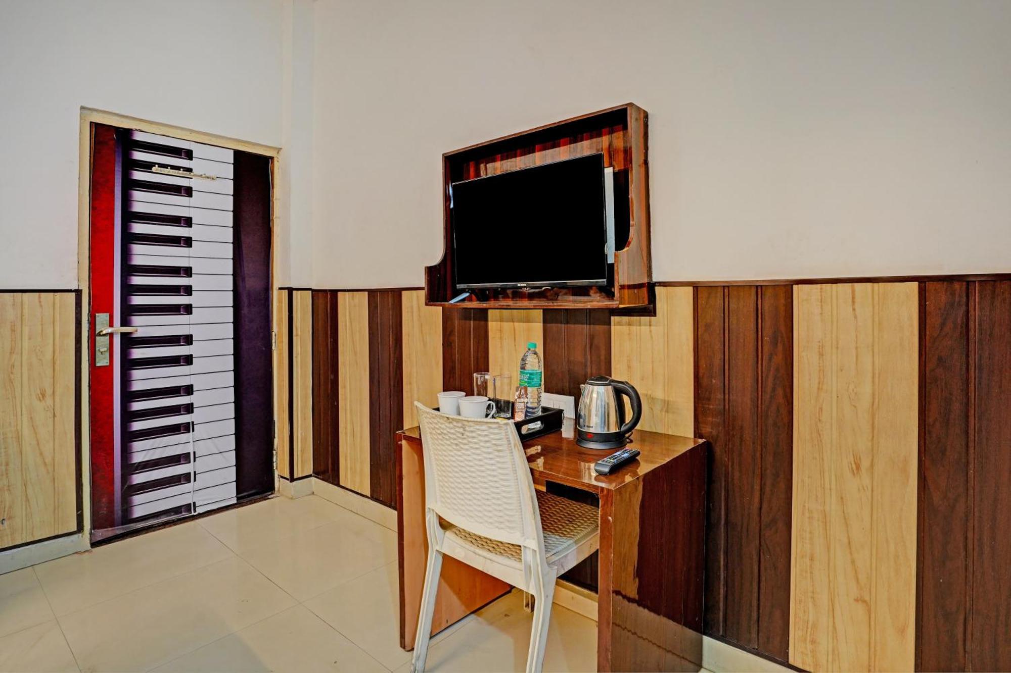 Hotel O Greno House Near Pvr Ansal Plaza เกรทเตอร์นอยดา ภายนอก รูปภาพ